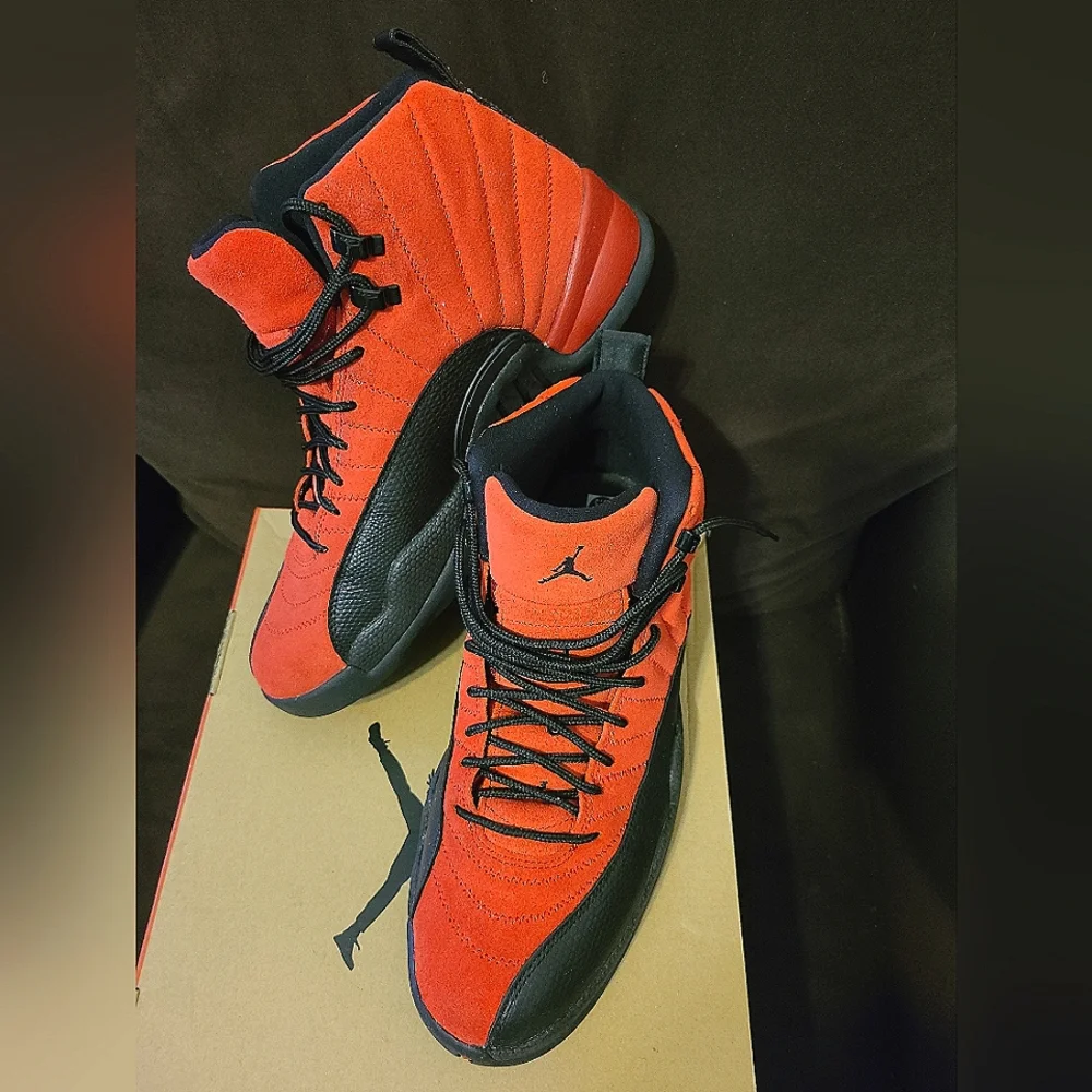 AIR JORDAN 12 RETRO SNEAKERS